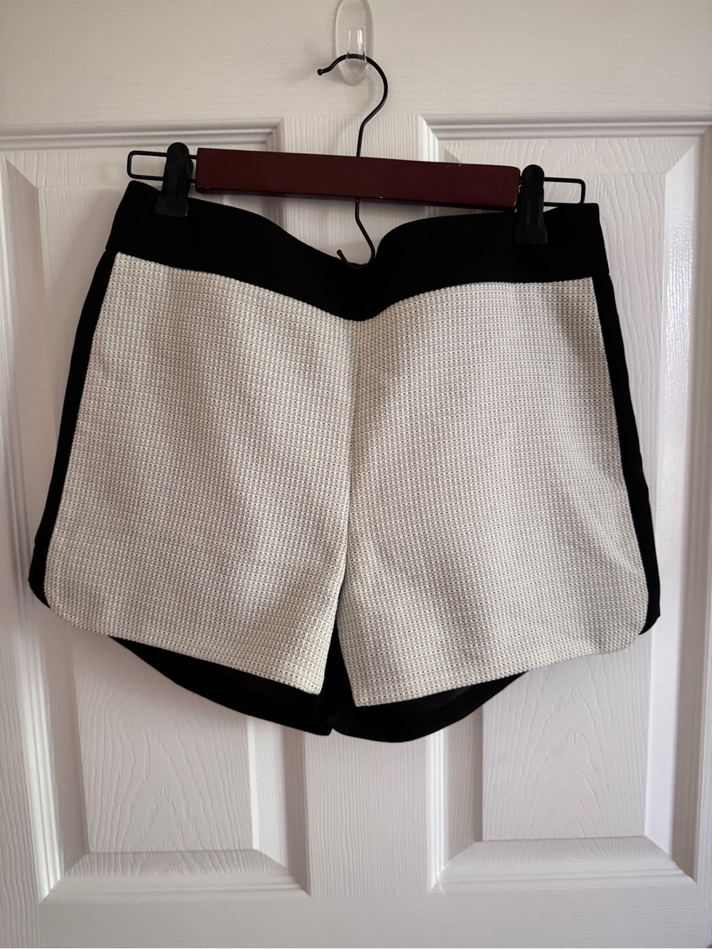 NWT J. Crew Black and Cream Textured Front Shorts- sz 2